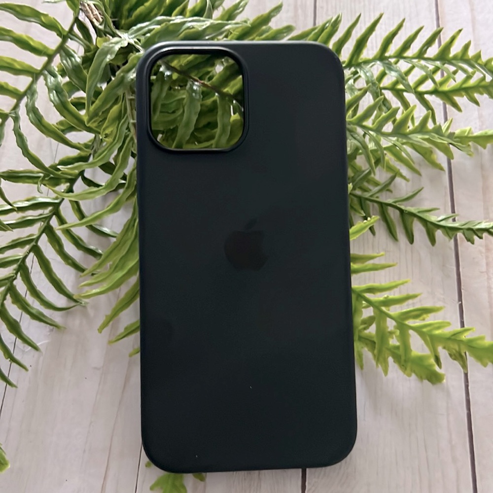 Authentic Apple Silicone Cellphone Case (Black) for iPhone 12/13 Pro Max